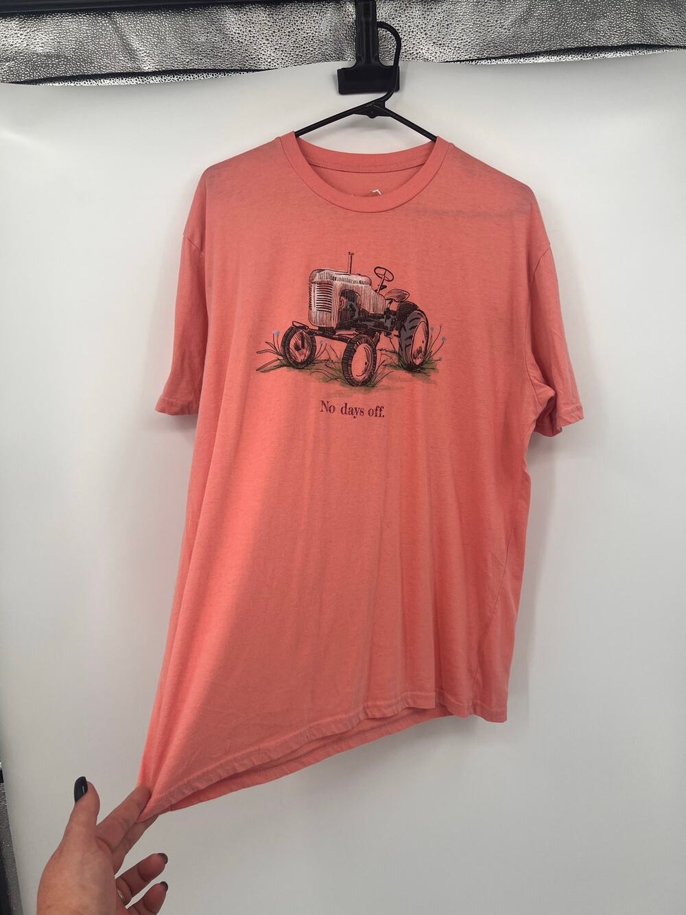 Women's Pink XL graphic t shirt Tractor "No Days Off" Farm Country Western
